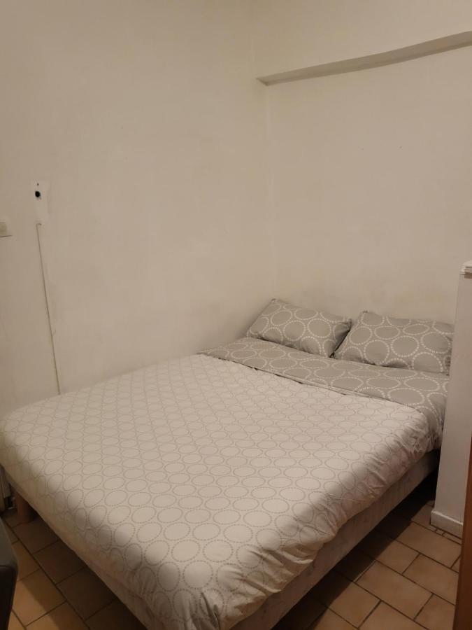 Studio Au Rez De Chaussee Сент Омер Екстериор снимка
